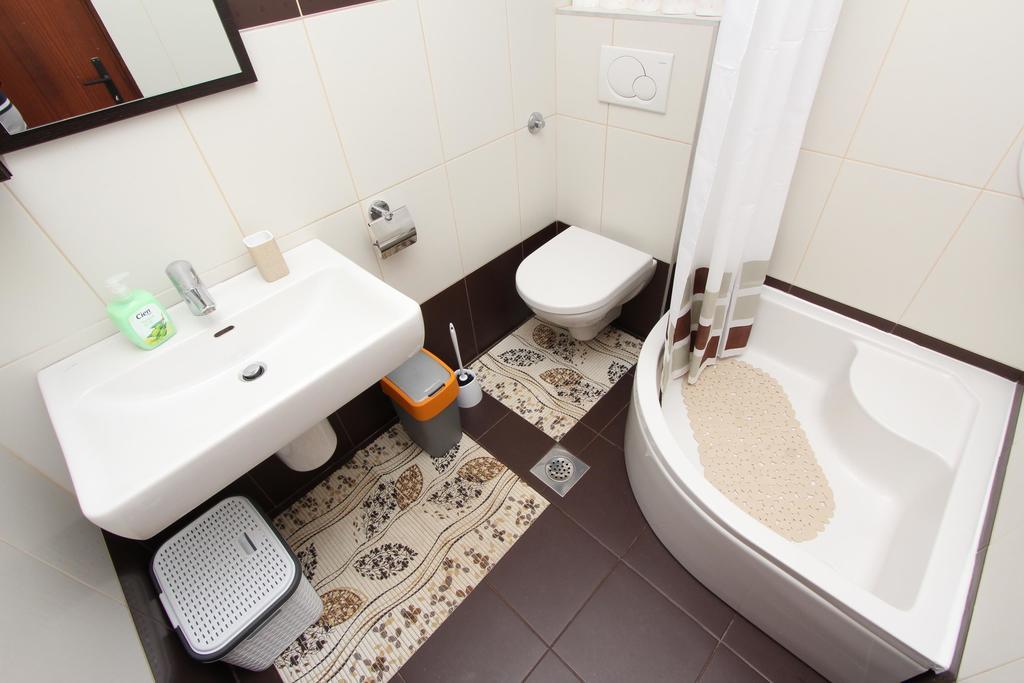 Apartment Albert Ровинь Экстерьер фото