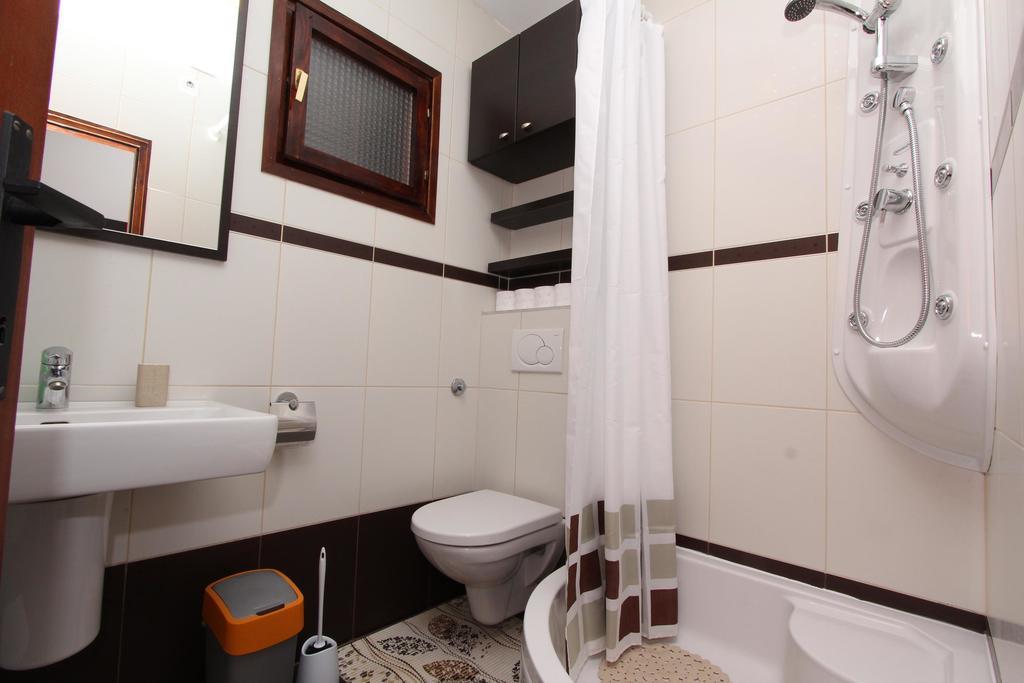 Apartment Albert Ровинь Экстерьер фото